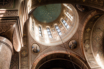 Fototapeta na wymiar Church ceiling with dome