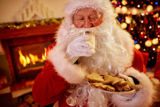 Real Santa Claus Christmas traditional served food