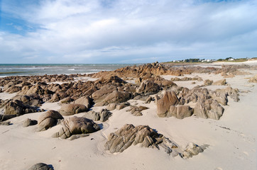 Sable et roches dans le Finistère 