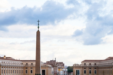 Fototapeta na wymiar obelisk with cross on Saint Peter's Square