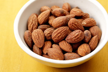 アーモンド　Almond