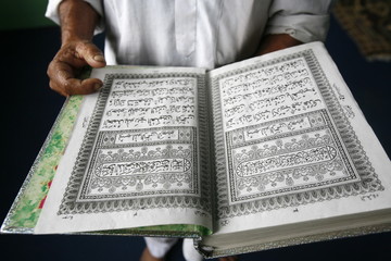 Koran reading, Bhaktapur, Nepal
