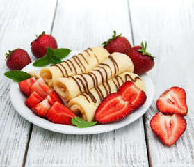 pancakes with strawberries