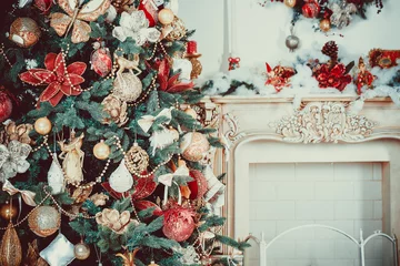 Foto op Canvas Beautiful Christmas living room with decorated Christmas tree © Ievgenii Meyer