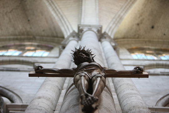 Crucifix, St. Stephen's Cathedral, Sens, Yonne, Burgundy, France
