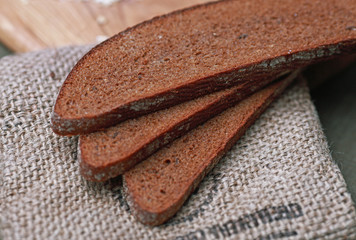 Ржаной хлеб, сухари