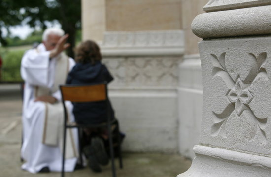 Holy confession, Ars-sur-Formans, Ain, France