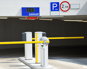 Parking garage entrance gate
