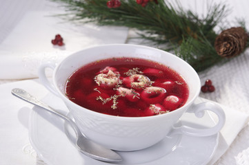 beetroot soup with dumplings - Christian 