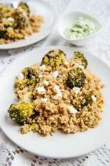 Warm Detox Salad from Quinoa and Broccolli