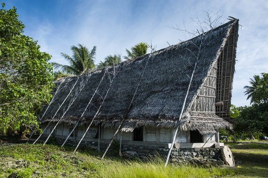 Traditional thatched roof hut, Island of Yap, Federated States of Micronesia, Caroline Islands 