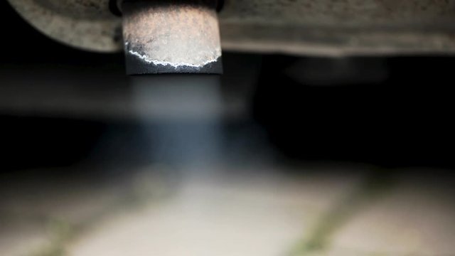 Abgase vom auto / smoke from car