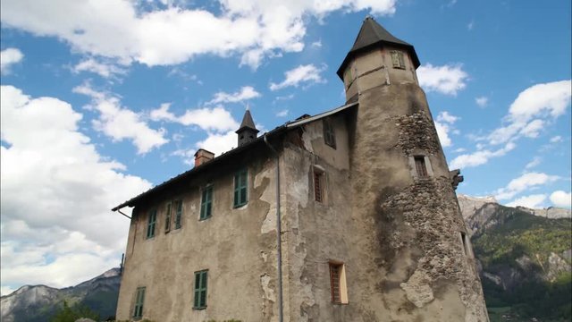 Timelapse of the French fort that be in the air with clouds