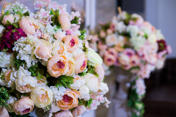 Beautiful flower decorations at restaurant on wedding