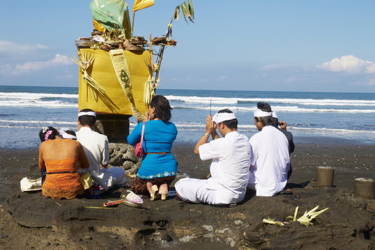 Odolan (annual festival of the temple), Pura Rambut Siwi, Bali, Indonesia