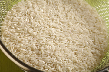 uncooked long grain white rice