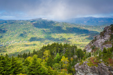 Fototapeta na wymiar View of the Blue Ridge Mountains from Grandfather Mountain, Nort