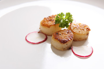 Fried Scallops in white