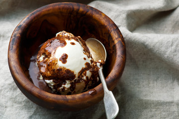 Vanilla ice Cream with Chocolate Sauce