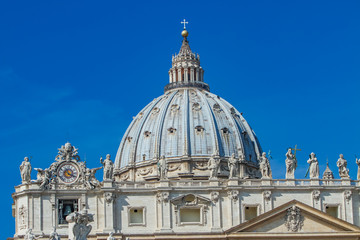 Fototapeta na wymiar Saint Peter cathedral in Vatican