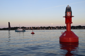 Kieler Förde. Motiv im Sommer. Beim Sonnenuntergang.