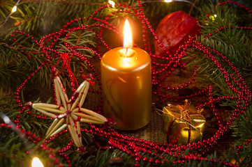 stół wigilijny, dekoracja świąteczna bożonarodzeniowa ze świecami, Christmas decorations