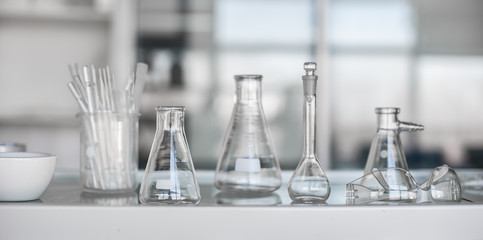 Medical or scientific laboratory equipment 