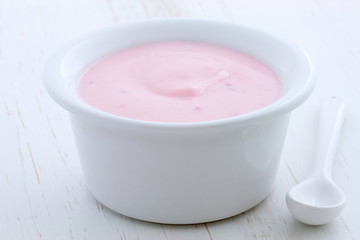 strawberry yogurt