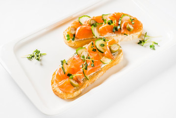 sandwich with salmon