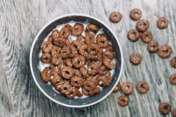 Chocolate rings with milk.