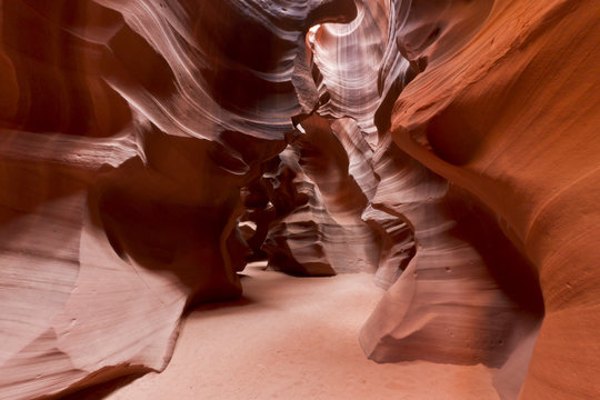 Upper Antelope Canyon (Tse' bighanilini), LeChee Chapter, Navajo Nation, Arizona
