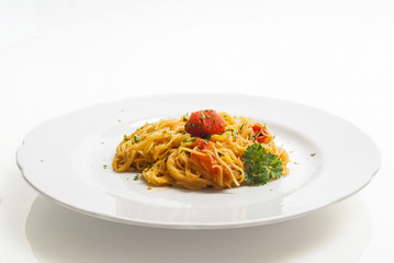 piatto spaghettini al pomodoro