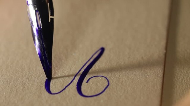 calligraphy pen write to kraft paper