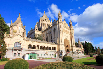 Basilique Sainte-Thérèse de Lisieux, Calvados, Normandie