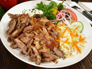 Gyros mit Salat