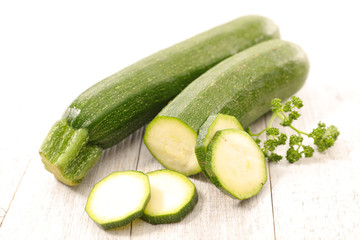 raw courgette