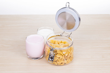 breakfast with cereal and milk

