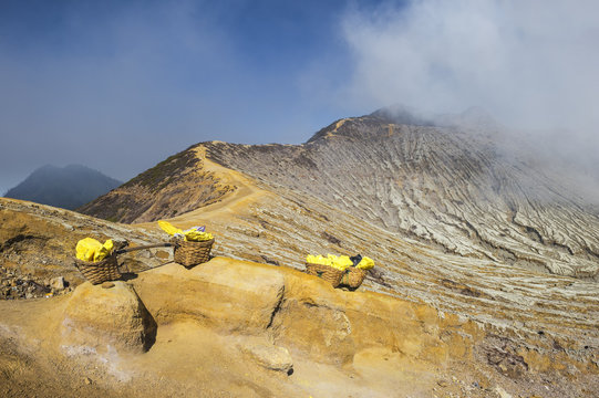 Kawah Ijen volcano ridge (Ijen crater), Banyuwangi, East Java, Indonesia
