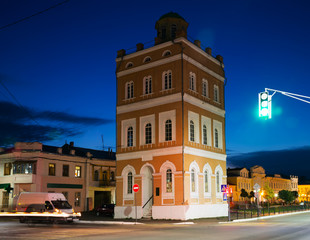 Fototapeta na wymiar murom center in evening