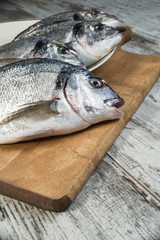 orate su tagliere secondo piano