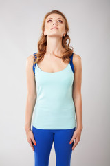 Naklejka premium Beautiful sporty lady doing exercise