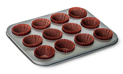 Cupcake and muffin pan with paper cups