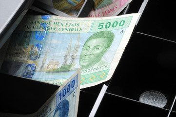CFA franc فرنك أفريقي CFA-Franc-Zone 非洲法郎 Франк КФА CFAフラン Afrikai...