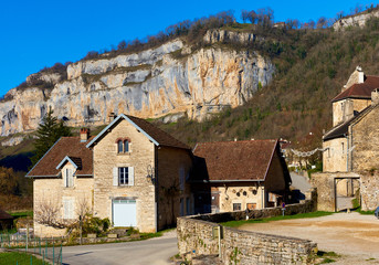 Fototapeta na wymiar View o the Baume-les-Messieurs village. France