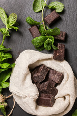 dark chocolates squares flavored with mint