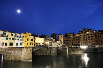 Fototapeta na wymiar Florence Arno river by twilight