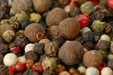 Fragrant mixture of five peppers