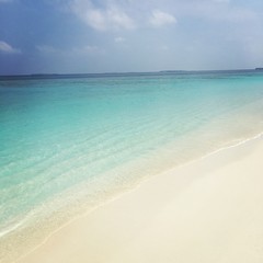 Meer, Wasser, Strand, Malediven, Malé, Urlaub, Flitterwochen, Azurblau, Blau,  Himmel