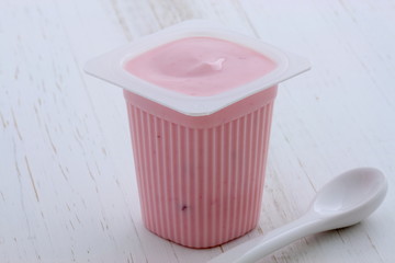 strawberry yogurt