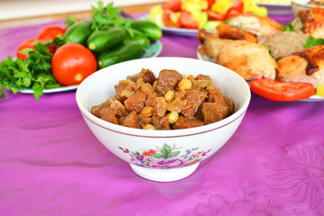 Azerbaijani roast with white raisins